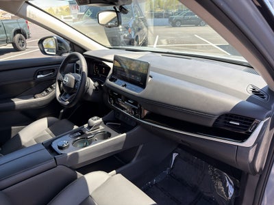2025 Nissan Rogue SL