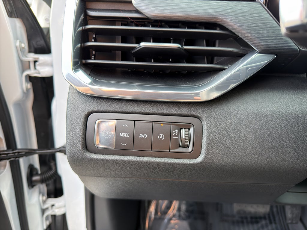 2026 GMC Acadia Elevation - Photo 17