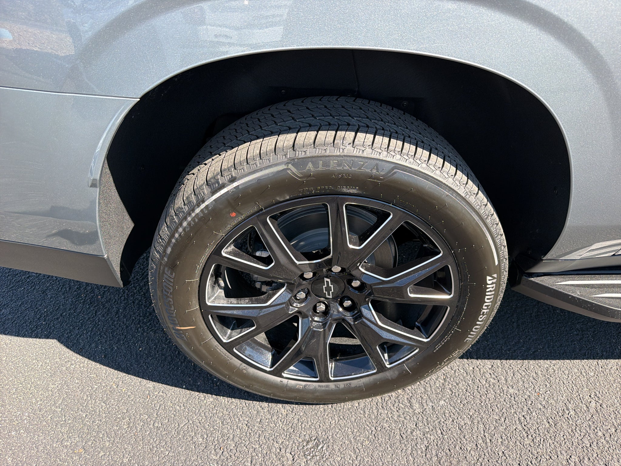 2027 Chevrolet Suburban LT
