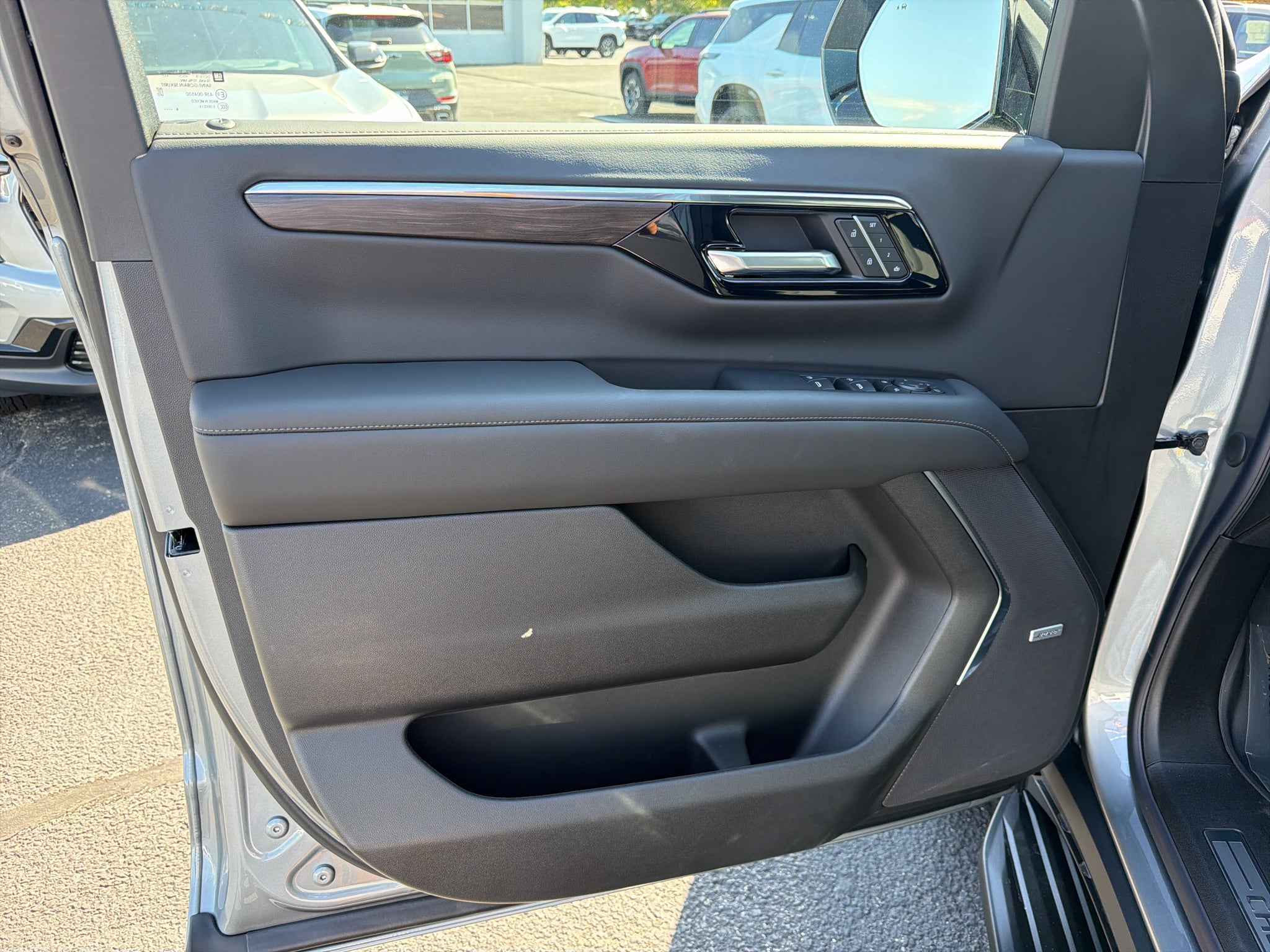2027 Chevrolet Suburban LT
