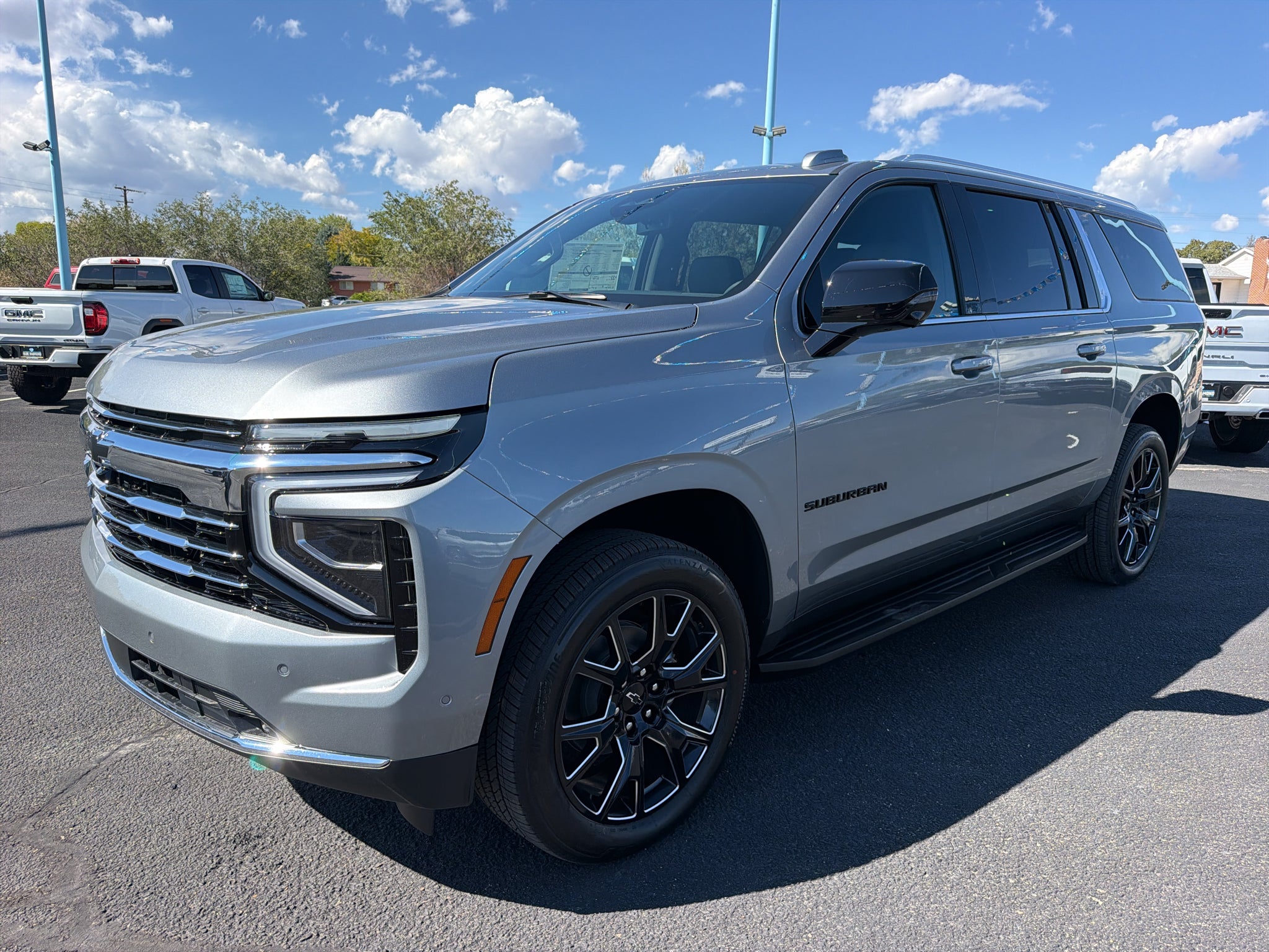 2027 Chevrolet Suburban LT