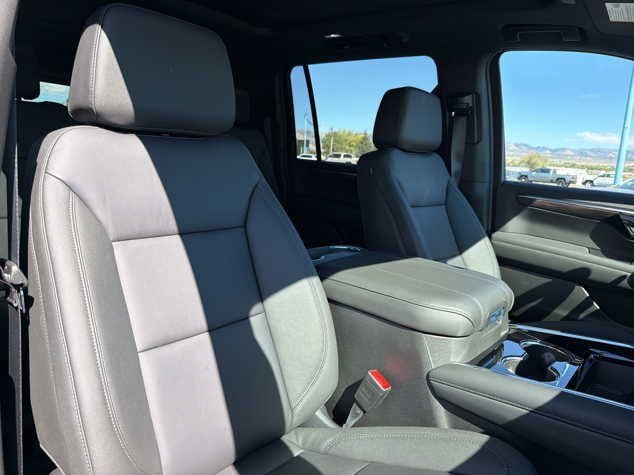 2027 Chevrolet Suburban LT