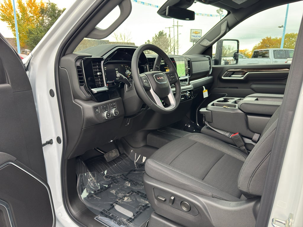 2026 GMC Sierra 3500 HD SLE