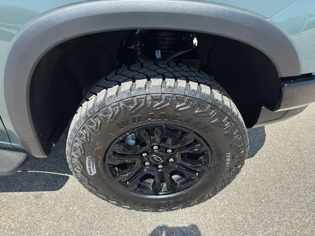 2025 Chevrolet Silverado 1500 ZR2