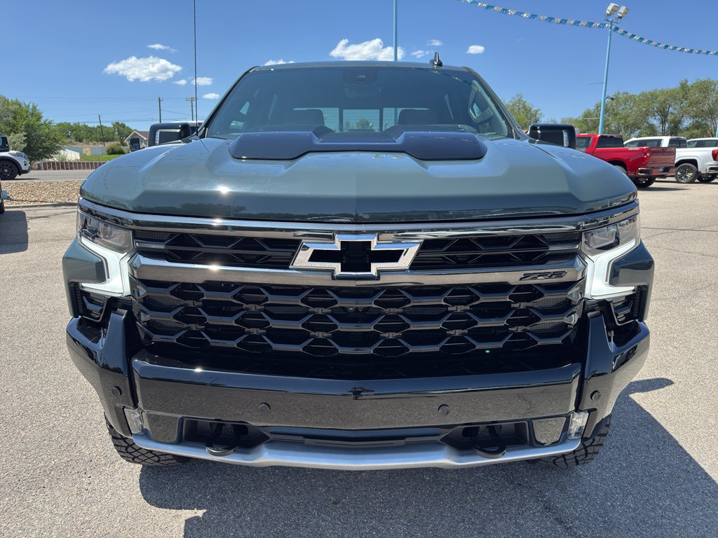 2025 Chevrolet Silverado 1500 ZR2